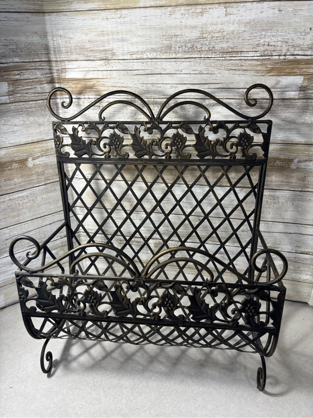 Vintage lattice wrought iron magazine rack /towel / firewood storage